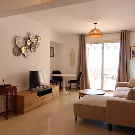 Apartmán Stylish With Sea Views Beautiful Village *